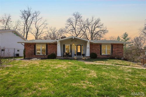 202 Morewood Dr, Manchester, MO, 63011-3911 | Card Image