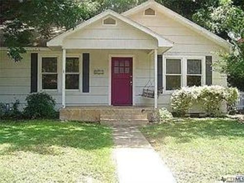 972 Allen Ave, New Braunfels, TX, 78130-4904 | Card Image