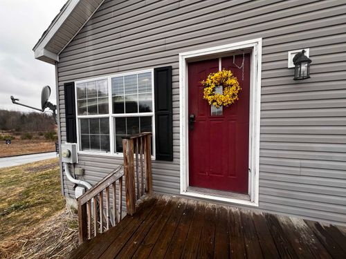 140 Deer Creek Ln, St. Johnsbury, VT, 05819-8103 | Card Image