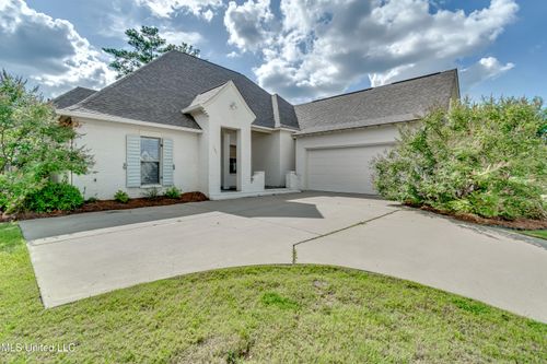 107 Camden Lake Dr, Madison, MS, 39110-7030 | Card Image