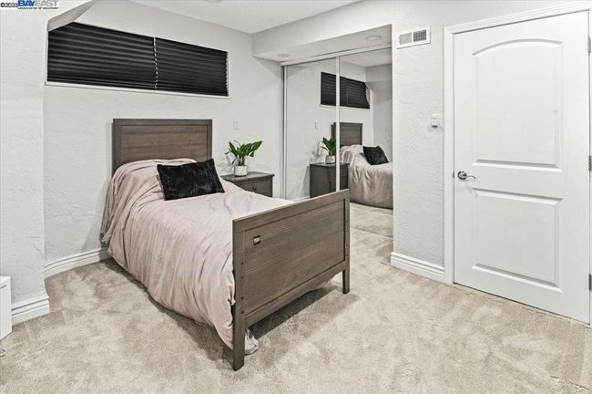 17860 Almond Rd, House other with 5 bedrooms, 4 bathrooms and 4 parking in Castro Valley CA | Image 40