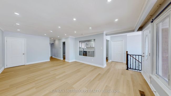 UPPER - 3254 Fieldgate Dr, House attached with 3 bedrooms, 2 bathrooms and 1 parking in Mississauga ON | Image 8