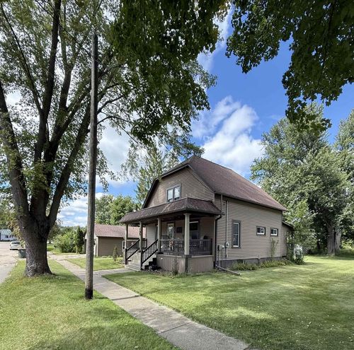 105 E Colvin Rd, WONEWOC, WI, 53968-9302 | Card Image