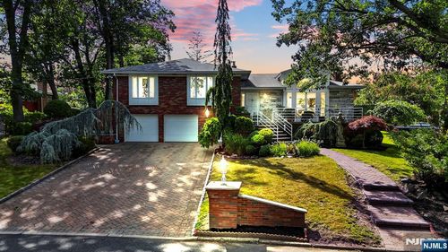 1230 Duncan Rd, Fort Lee, NJ, 07024-6405 | Card Image