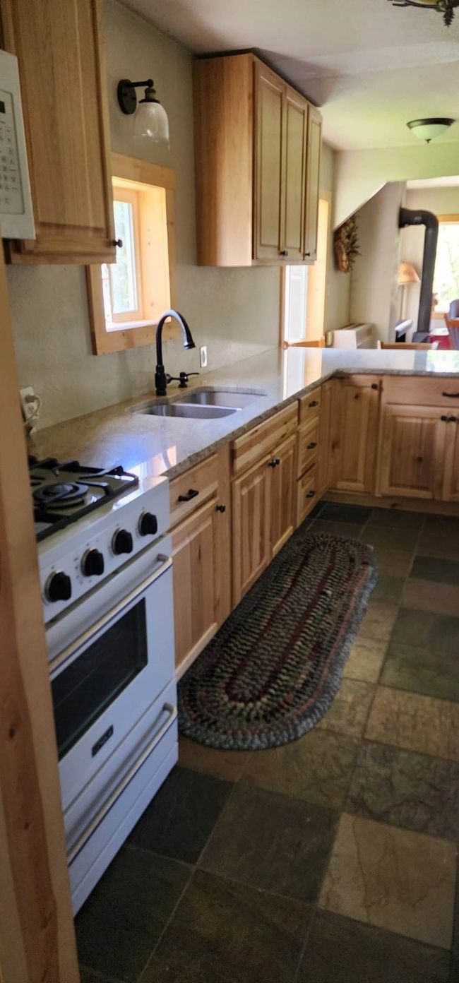 30467 S Fork Yaak Rd, House other with 2 bedrooms, 1 bathrooms and null parking in Troy MT | Image 10