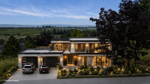 268 55 St, Delta, BC, V4M3J5 | Card Image