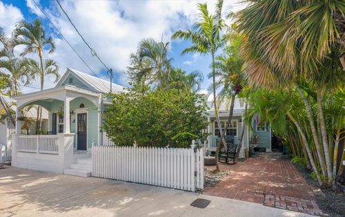 1119 Whitehead St, Key West, FL, 33040-7562 | Card Image
