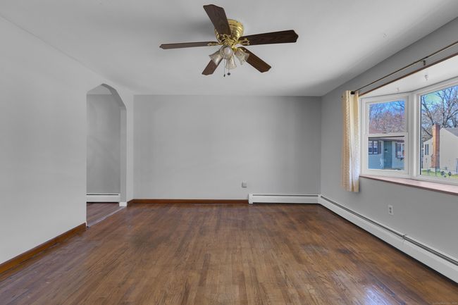 4 Alexander Rd, House other with 3 bedrooms, 3 bathrooms and 4 parking in Bloomfield CT | Image 6