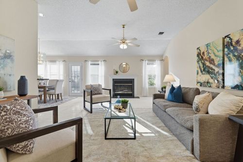 127 Maple Dr, Mountain City, TX, 78610-9228 | Card Image