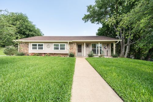 9509 Stony Point Dr, Woodway, TX, 76712-3249 | Card Image