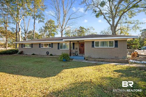 401 W Myrtle Ave, Foley, AL, 36535-1940 | Card Image