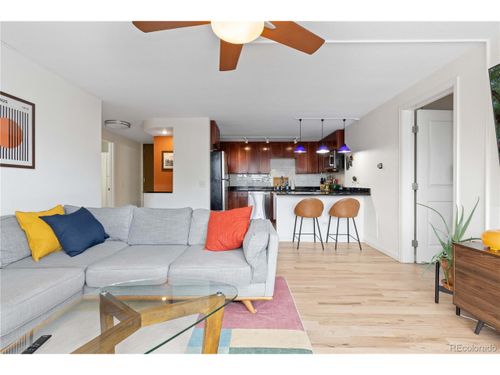 apt-306-1150 Vine St, Denver, CO, 80206-2923 | Card Image