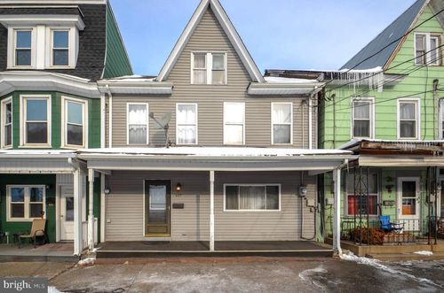 425 W Shamokin St, Trevorton, PA, 17881-1525 | Card Image