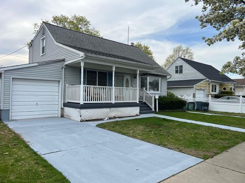 1963 Central Dr N, East Meadow, NY, 11554-5115 | Card Image