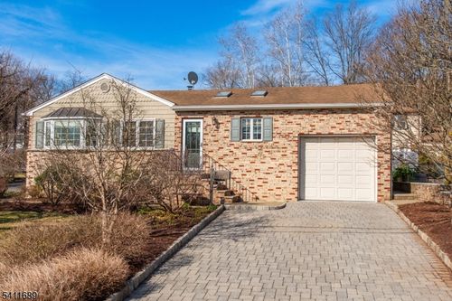 1 Milton Ave, Summit, NJ, 07901-4029 | Card Image