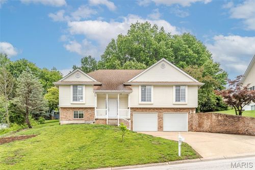 106 Washington Heights Dr, Washington, MO, 63090-5300 | Card Image