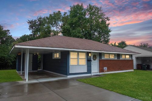 8831 Daly Rd, Cincinnati, OH, 45231-4622 | Card Image