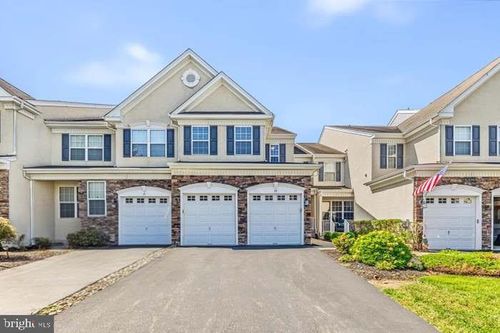 19 Wharton Dr, GLEN MILLS, PA, 19342-9512 | Card Image