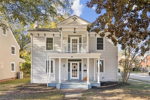 107 N High St, Franklin, VA, 23851-1745 | Card Image