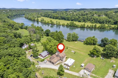 314 Easy St, Branson, MO, 65616-8785 | Card Image