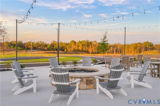 2806 Calgary Loop, Condo with 3 bedrooms, 3 bathrooms and null parking in Chester VA | Image 17