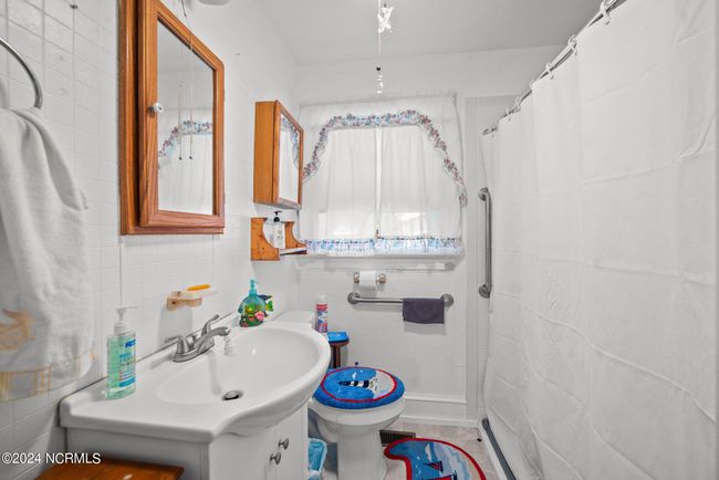 104 Ballard St, House other with 3 bedrooms, 1 bathrooms and null parking in Chocowinity NC | Image 22