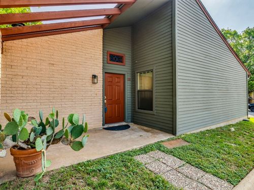 apt-19-3815 Menchaca Rd, Austin, TX, 78704-6755 | Card Image