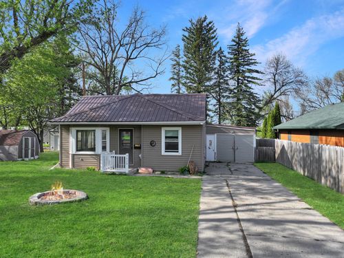 2525 21st St, Slayton, MN, 56172-1124 | Card Image