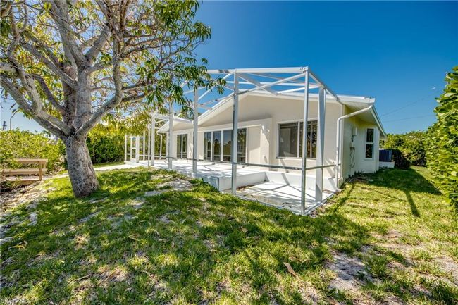 17731 Rebecca Ave, House other with 3 bedrooms, 2 bathrooms and 1 parking in FORT MYERS BEACH FL | Image 37