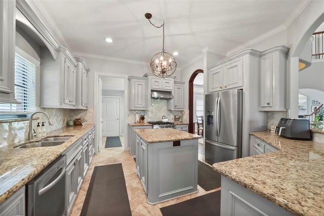 27603 Siandra Creek Ln, House other with 5 bedrooms, 5 bathrooms and 3 parking in Spring TX | Image 16