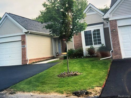 28-37257 Amhurst Dr, Westland, MI, 48185-7753 | Card Image