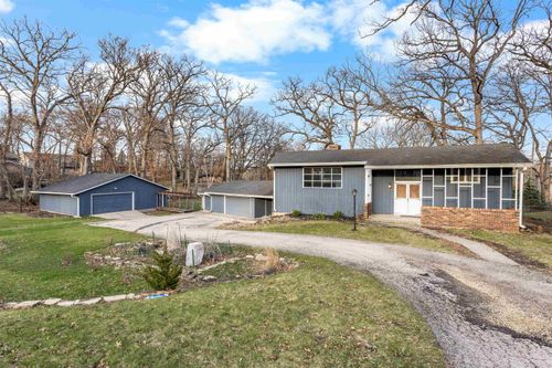 5403 Mcfarland Rd, Loves Park, IL, 61111-3613 | Card Image