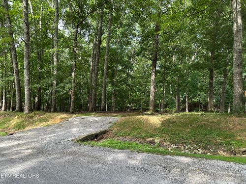 156 Glenwood Drive, Crossville, TN, 38558 | Card Image