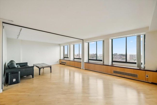 APT-1822 - 300 Winston Dr, Condo with 3 bedrooms, 3 bathrooms and null parking in Cliffside Park NJ | Image 12