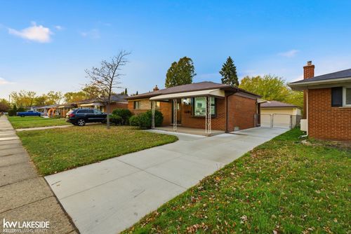 8385 Helen, Center Line, MI, 48015-1536 | Card Image