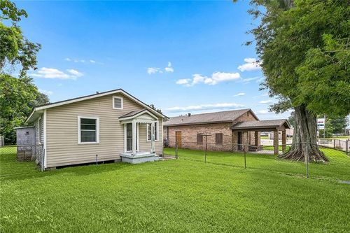 1 W B St, Norco, LA, 70079-2257 | Card Image