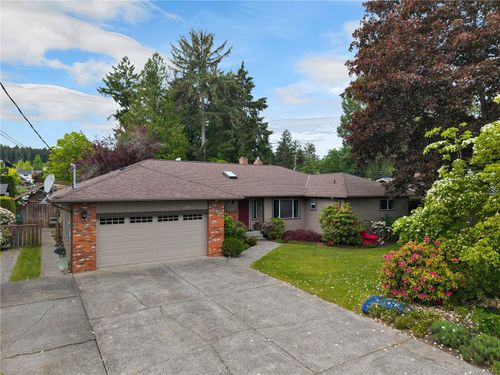2240 Milford Rd, Campbell River, BC, V9W5E7 | Card Image