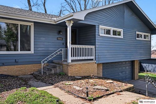 7228 N 71 Avenue, Omaha, NE, 68152 | Card Image