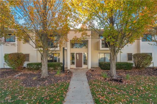 apt-i14-2995 N Bay Dr, Westlake, OH, 44145-4465 | Card Image