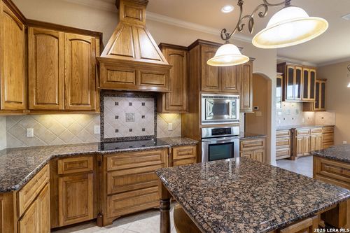 198 Echo Falls Rd, Comfort, TX, 78013 | Card Image