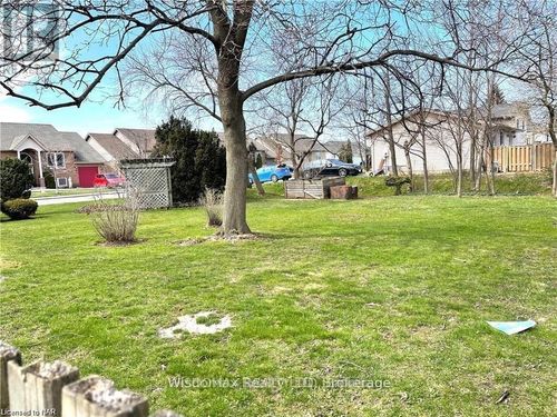 4758 Paddock Trail Dr, Niagara Falls, ON, L2H2T2 | Card Image