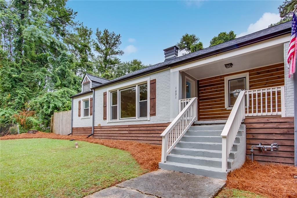 Pinehurst Dr, Atlanta, GA 30311