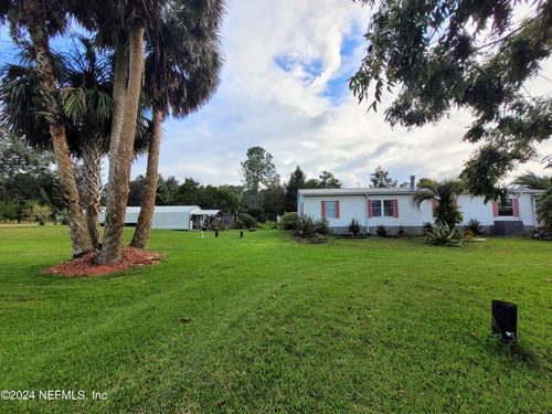 105 Nancy Ct, Crescent City, FL, 32112-4717 | Card Image