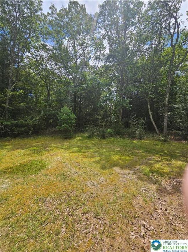 178 Sparrow Ln, House other with 3 bedrooms, 2 bathrooms and null parking in Jim Thorpe PA | Image 19