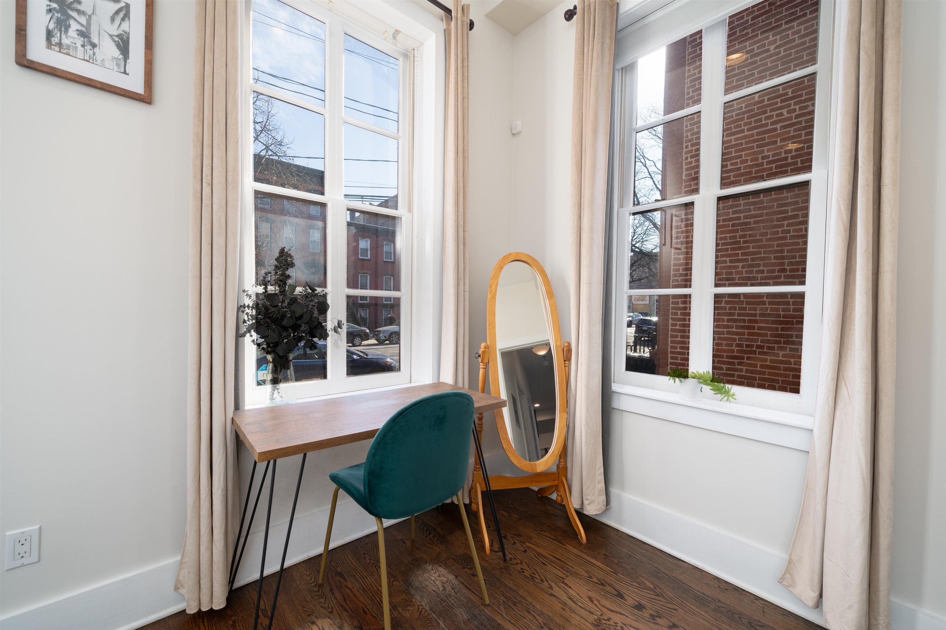 Residential Lease in JC, Downtown 2