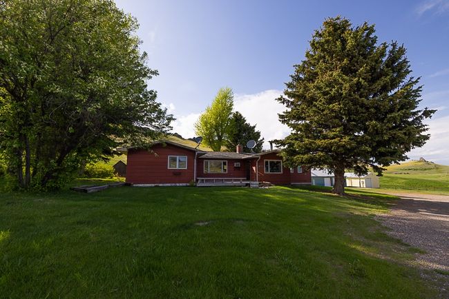 655 Mission Rd, Home with 5 bedrooms, 2 bathrooms and null parking in Cascade MT | Image 32