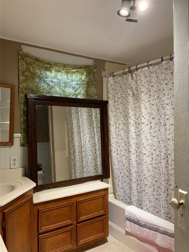 8989 Fm 141, House other with 3 bedrooms, 1 bathrooms and 4 parking in Dime Box TX | Image 20