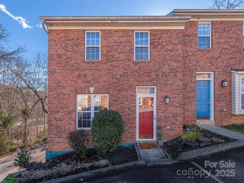 53 Vancott Ct, Clyde, NC, 28721-8402 | Card Image