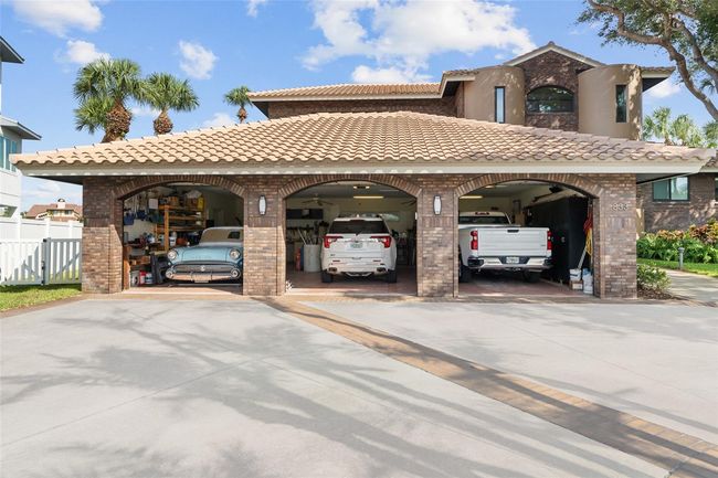 833 Ponce De Leon Dr, House other with 5 bedrooms, 5 bathrooms and null parking in TIERRA VERDE FL | Image 4