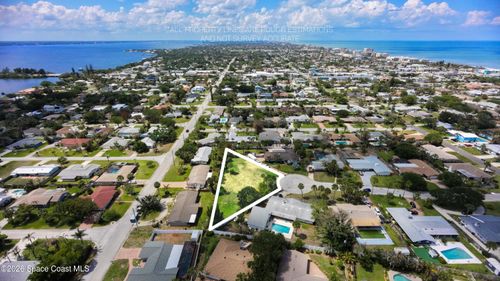 320 Palm Ct, Indialantic, FL, 32903-4320 | Card Image